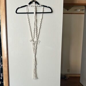 Macramé plant hanger